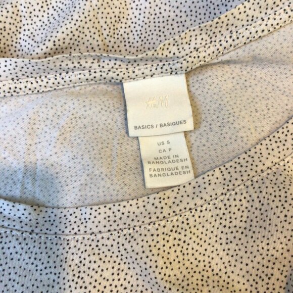 H&M Basics Super Soft and Cozy Polka Dot Printed Tee Shirt - Picture 3 of 7
